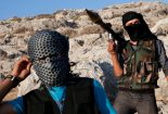 تعقیب و گریز و اخباری از محاصره فرودگاه دیر‌الزور توسط داعش