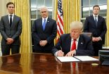 ترامپ فرمان محدودیت صدور روادید برای کارگران خارجی را امضا کرد